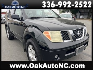 Picture of a 2006 NISSAN PATHFINDER LE AWD