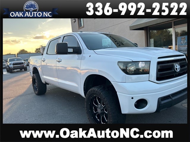 TOYOTA TUNDRA CREWMAX LIMITED in Kernersville