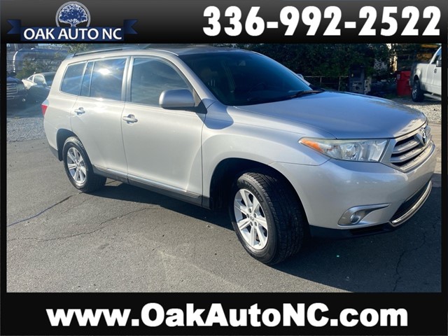 TOYOTA HIGHLANDER BASE in Kernersville