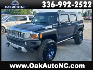 Picture of a 2008 HUMMER H3 LUXURY