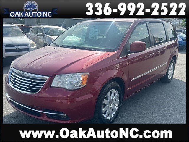 CHRYSLER TOWN & COUNTRY TOURING in Kernersville