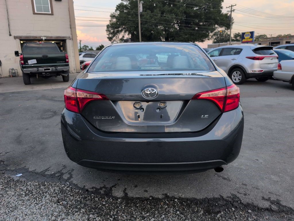 2019 Toyota Corolla LE photo 3