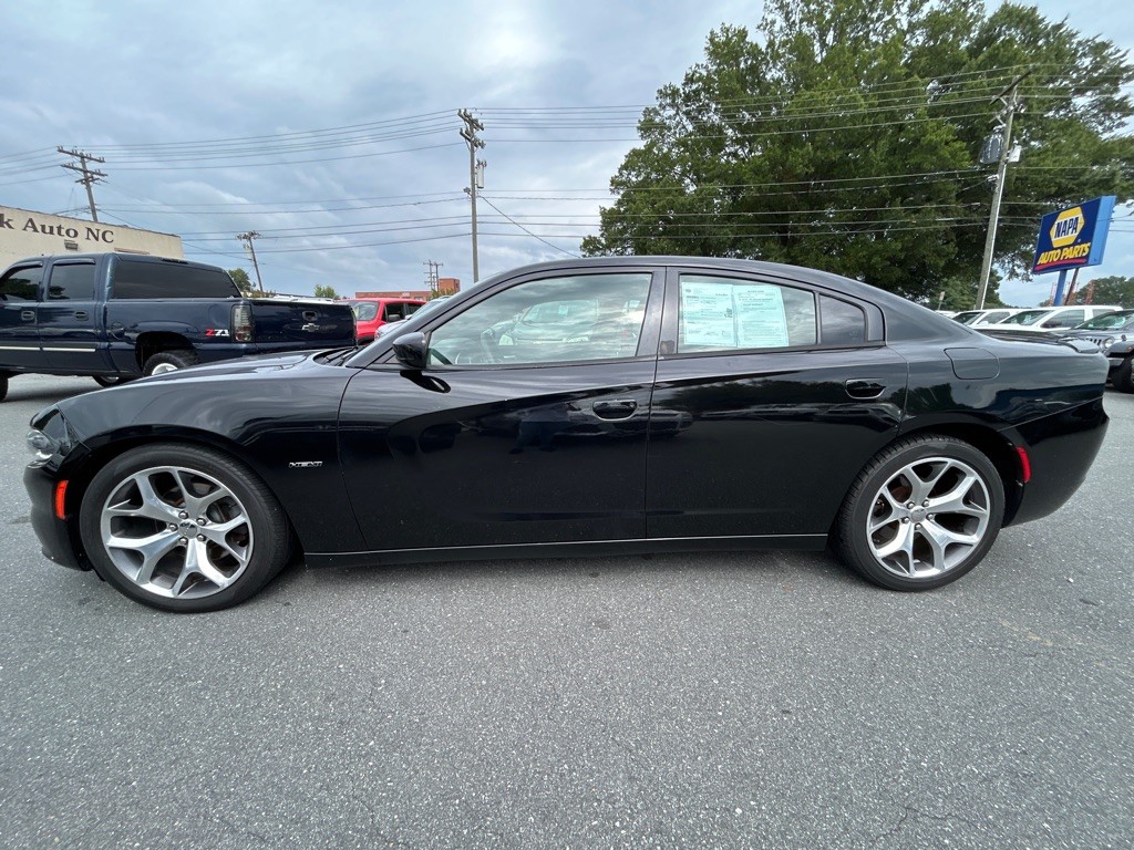 2015 Dodge Charger R/T photo 8