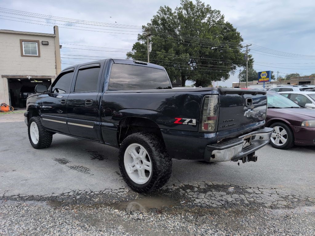 2006 Chevrolet Silverado 1500 photo 2