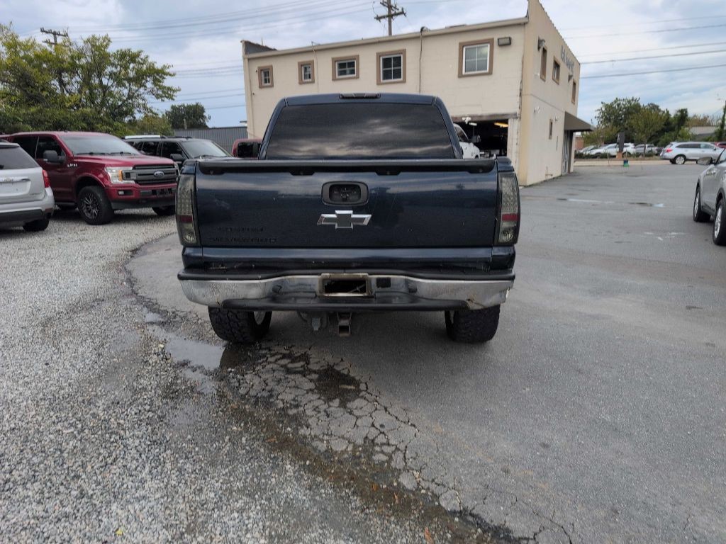 2006 Chevrolet Silverado 1500 photo 3