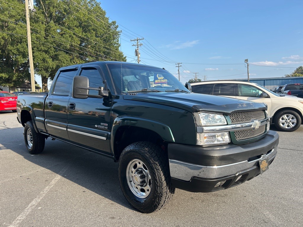 2004 Chevrolet Silverado 2500HD photo 3