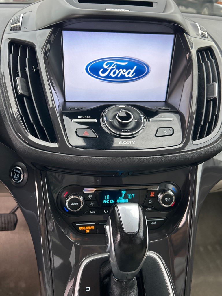 2014 Ford Escape Titanium photo 13