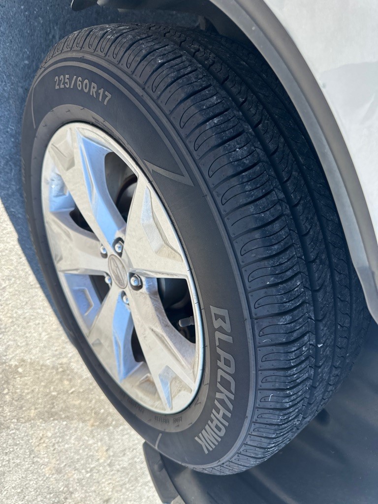 2016 Subaru Forester 2.5i Premium photo 9