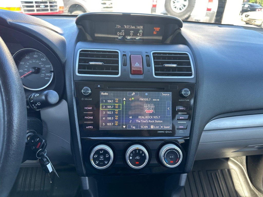 2016 Subaru Forester 2.5i Premium photo 15