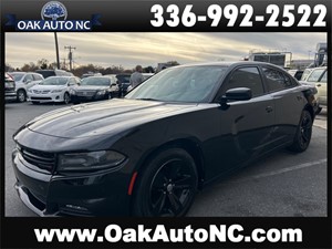 Picture of a 2017 DODGE CHARGER SXT