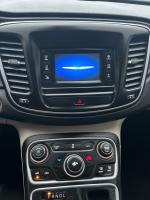 2016 Chrysler 200 Pic 2556_V20260110033144000414
