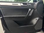 2014 Volkswagen Touareg-R Line Pic 2556_V20260523033152000011