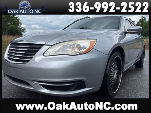2013 CHRYSLER 200 LX
