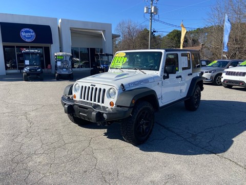 2013 JEEP WRANGLER UNLIMI SAHARA