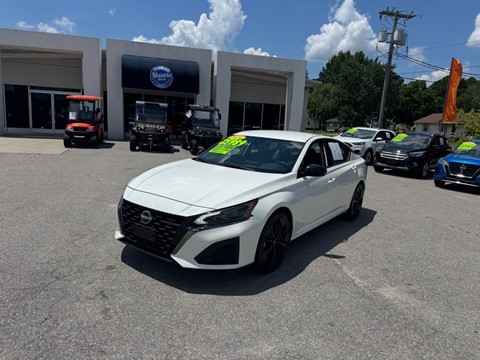 2024 NISSAN ALTIMA SR