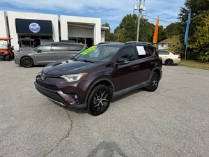 2017 TOYOTA RAV4 SE