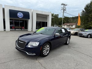 2017 CHRYSLER 300C AWD