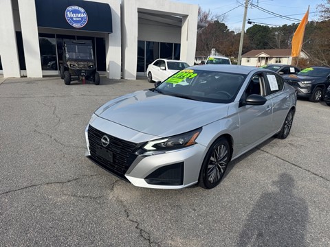 2024 NISSAN ALTIMA SV