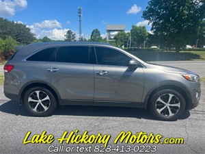Picture of a 2017 Kia Sorento EX V6 2WD