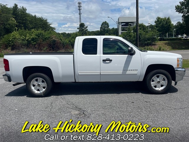 Chevrolet Silverado 1500 LT Ext. Cab 2WD in Hickory