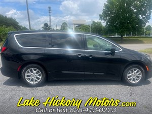 2022 Chrysler Voyager