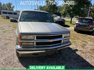 Picture of a 1999 CHEVROLET SUBURBAN K1500 4WD