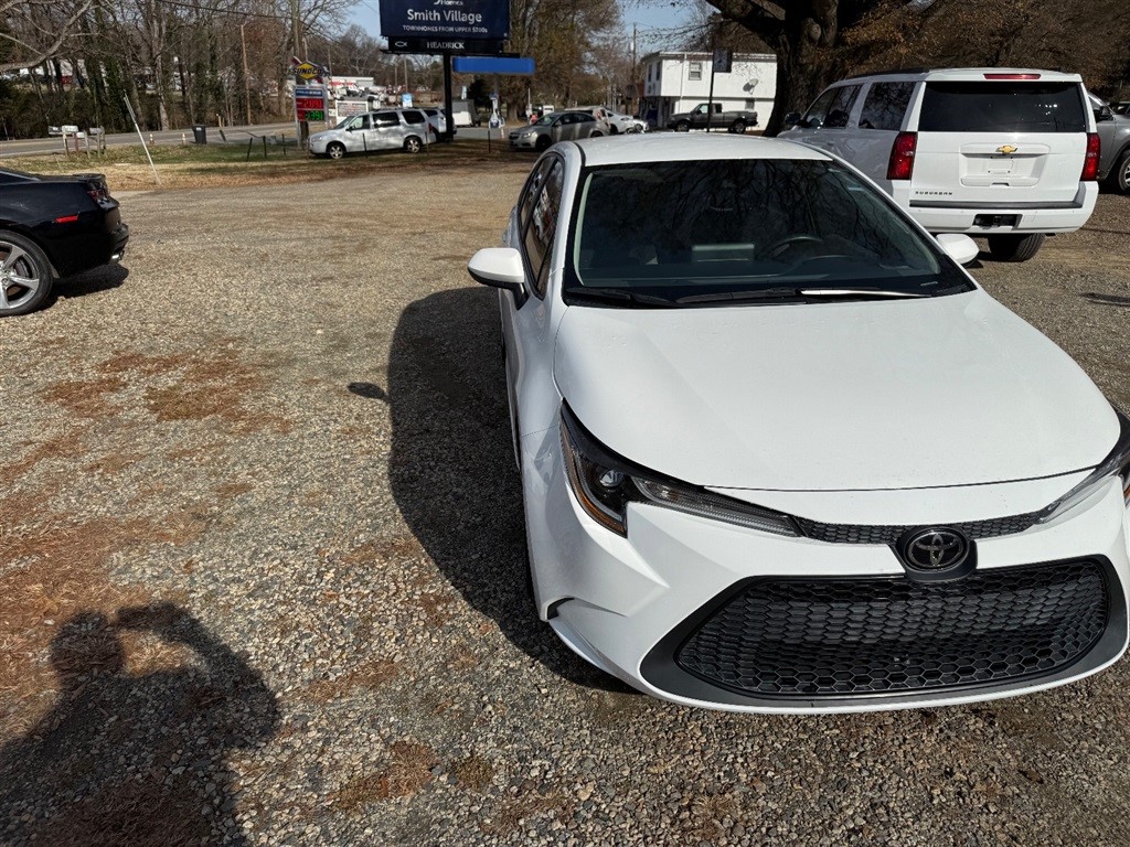 2020 Toyota Corolla L photo 1