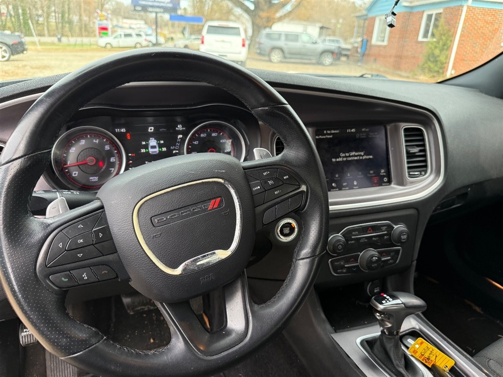 2019 Dodge Charger SXT photo 7