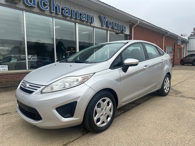 Ford Fiesta SE in Burnsville