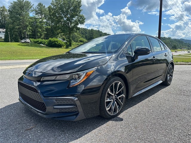 Toyota Corolla SE in Burnsville