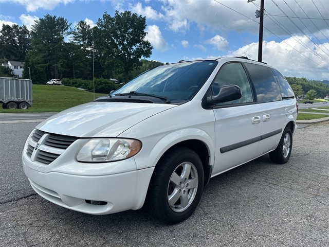 Dodge Caravan SXT in Burnsville