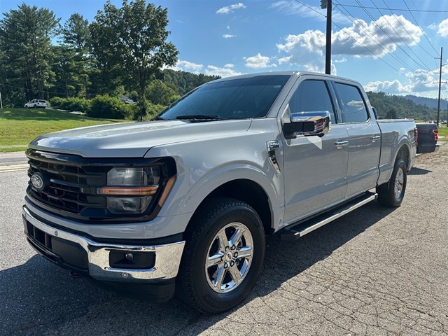Ford F-150 XLT Supercrew 4WD in Burnsville