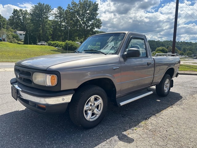 Mazda B-Series B2300 2WD in Burnsville