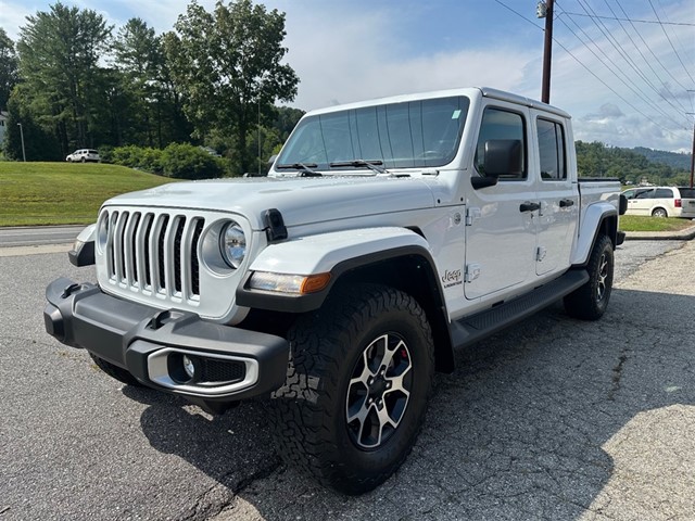 Jeep Gladiator Overland in Burnsville