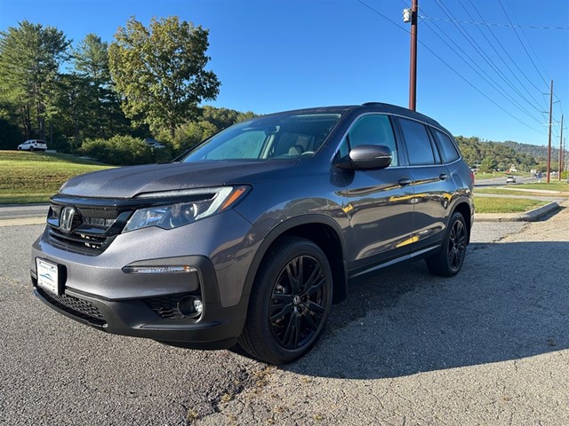Honda Pilot SE AWD in Burnsville