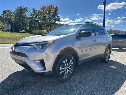 2017 Toyota RAV4 LE AWD