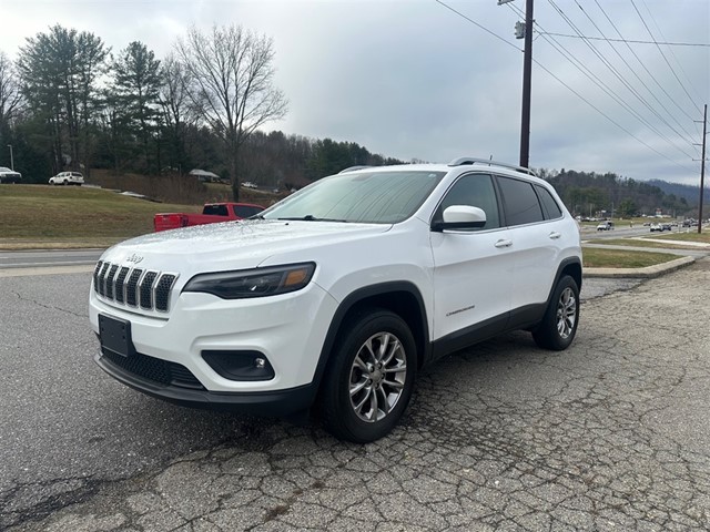 Jeep Cherokee Latitude Plus 4WD in Burnsville