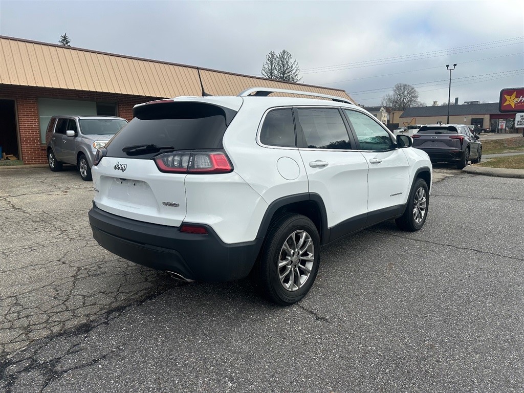 2019 Jeep Cherokee Latitude photo 3