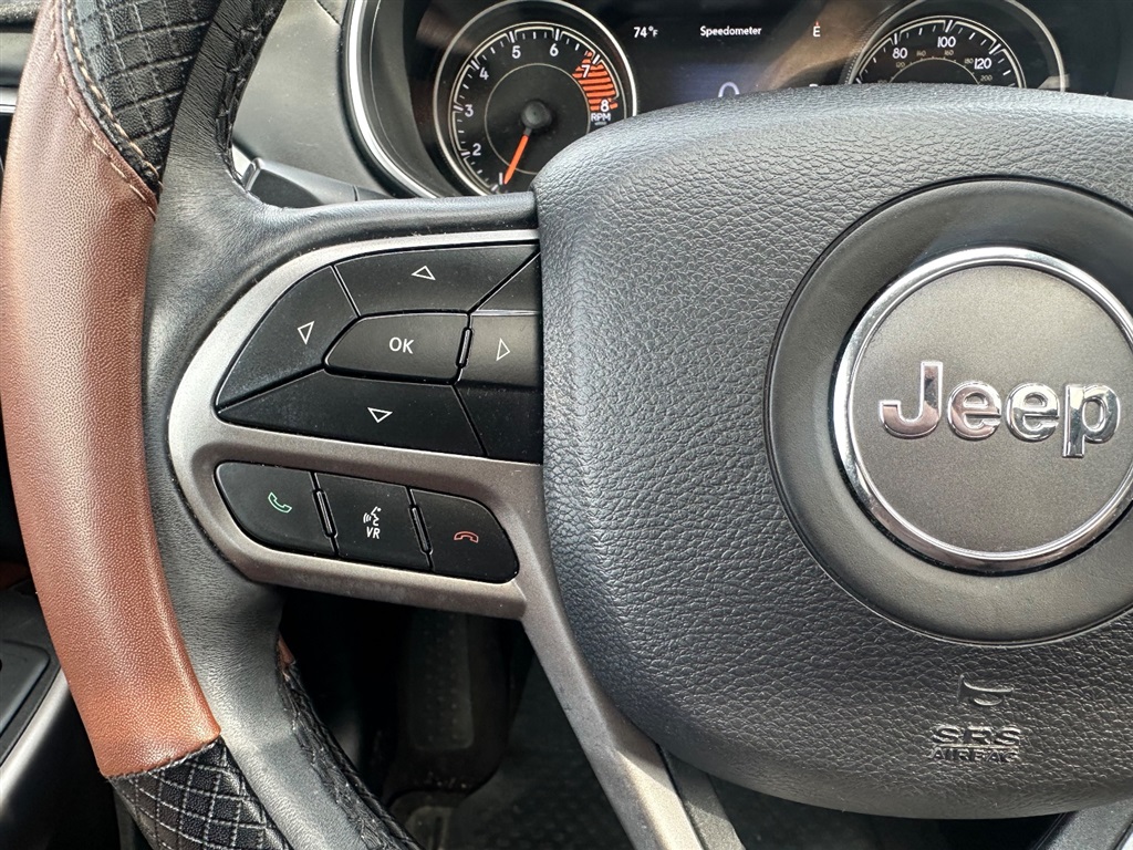 2019 Jeep Cherokee Overland - Photo 11
