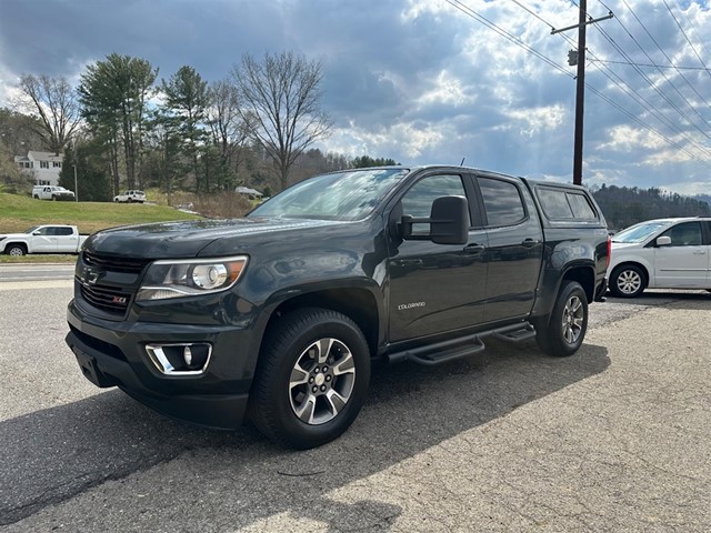 Chevrolet Colorado Z71 Crew Cab 4WD in Burnsville