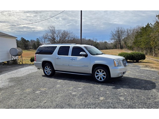 GMC Yukon Denali XL in Lancaster