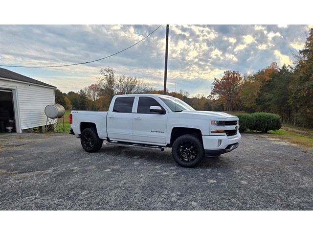 Chevrolet Silverado 1500 LT Z71 Crew Cab in Lancaster