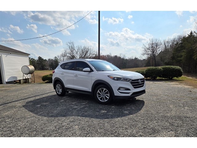 Hyundai Tucson SE in Lancaster