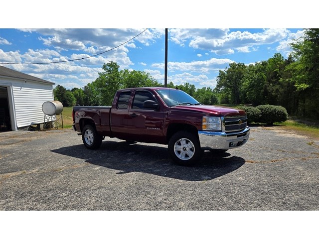 Chevrolet Silverado 1500 LT Ext. Cab 4WD in Lancaster