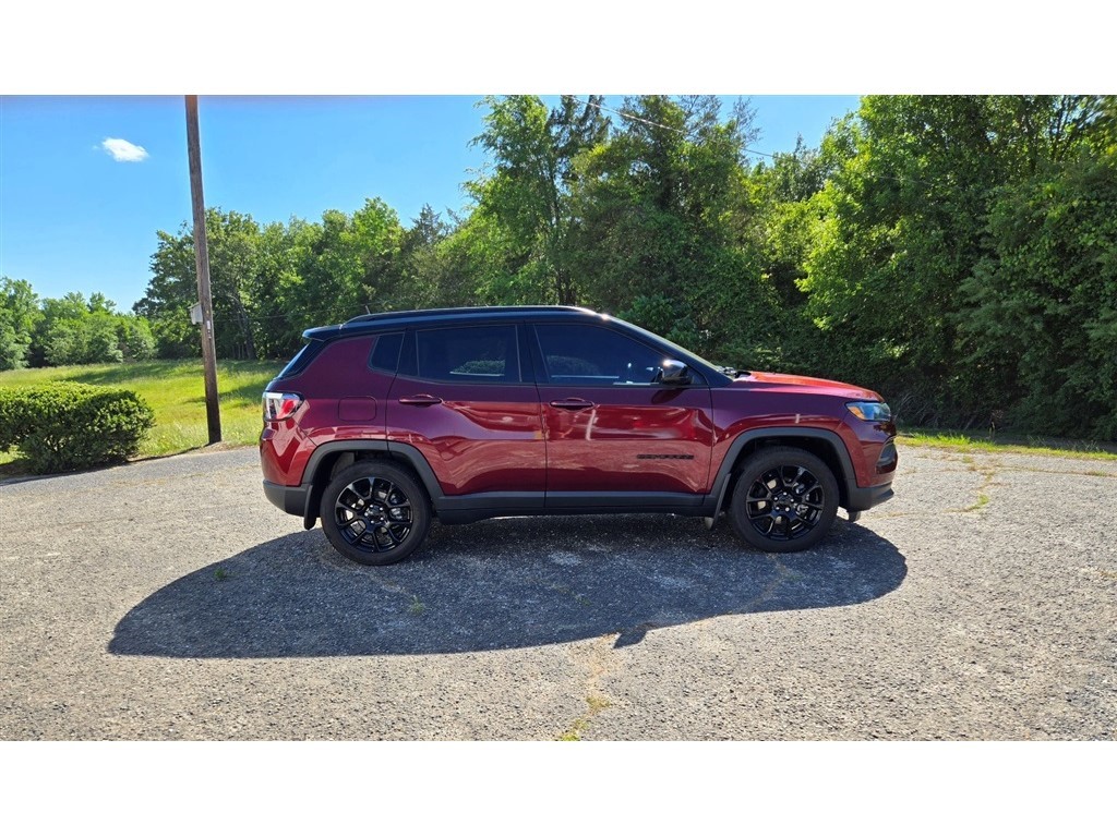 2022 Jeep Compass Altitude's photo