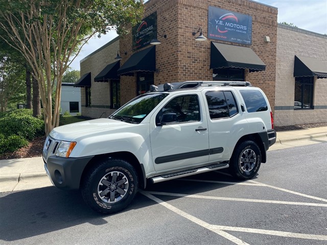 Nissan Xterra PRO-4X 4WD 6-Speed Manual in Apex