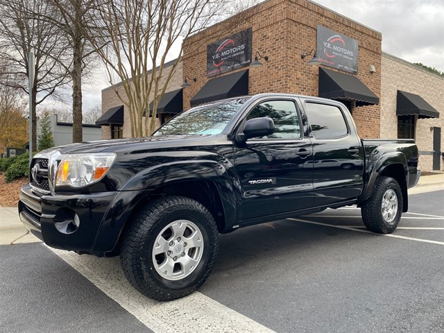 Toyota Tacoma Double Cab V6 4WD in Apex