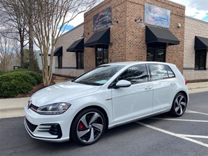 Picture of a 2020 Volkswagen Golf GTI S 6M