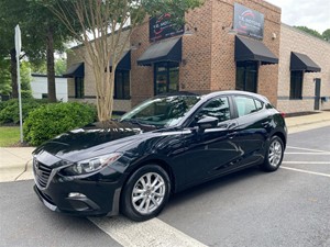 Picture of a 2016 Mazda MAZDA3 i Sport Hatchback