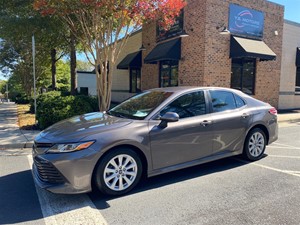 Picture of a 2018 Toyota Camry LE